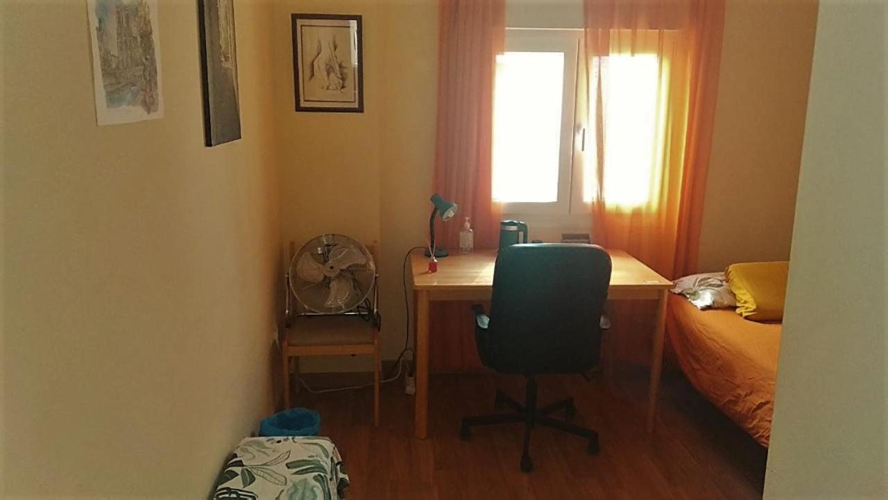 4 Estaciones Bnb Sevilla Bagian luar foto